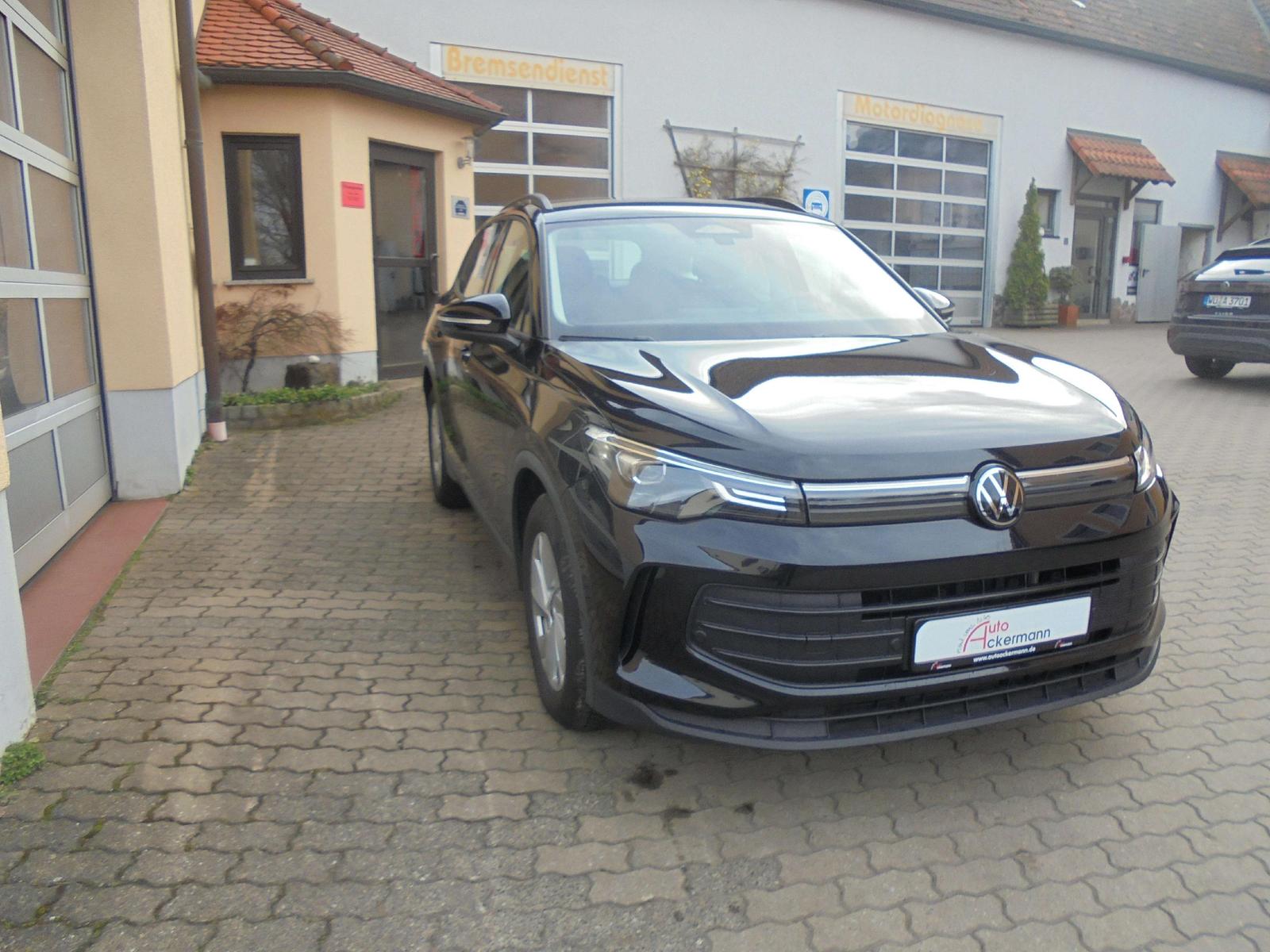 Volkswagen Tiguan Tiguan 1.5 eTSI DSG AHK-schwenkbar Kamera