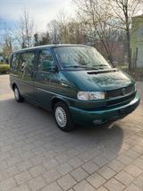 Volkswagen T4 Caravelle 2.0 Standard - Volkswagen T4 mit Benzin-Antrieb: Kleinbus, 2.0