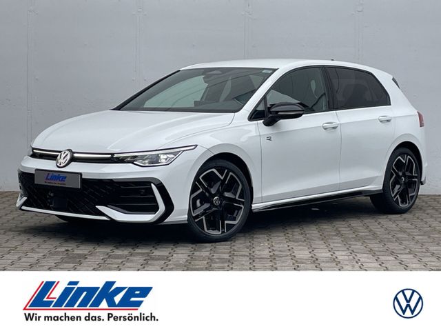 Golf VIII R-Line 1.5 eTSI DSG Black Style Kamera