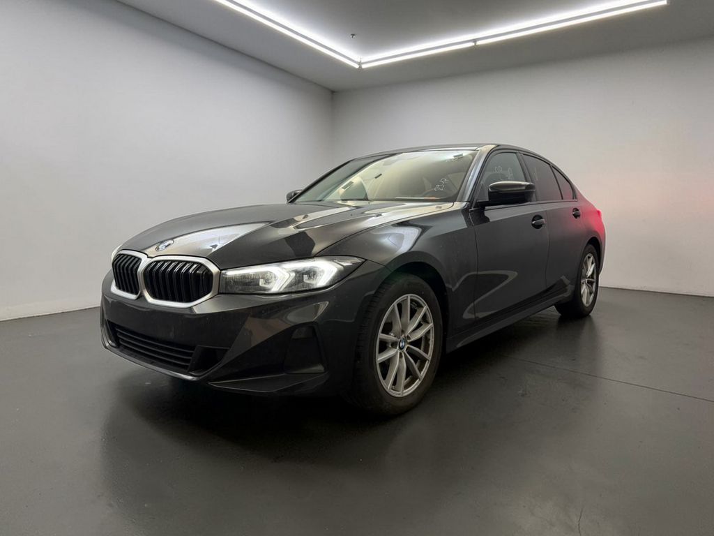 Image of BMW 320