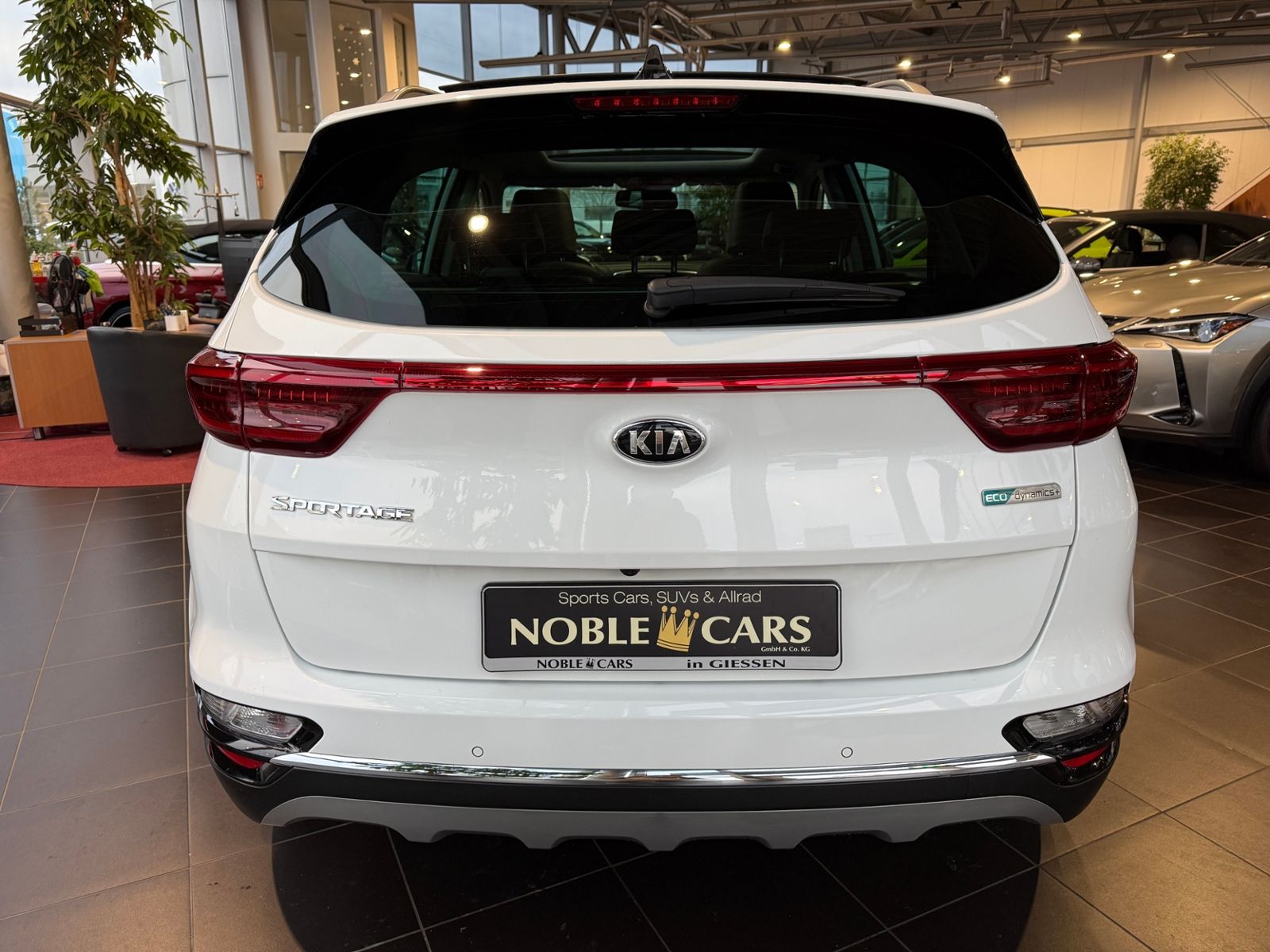 Fahrzeugabbildung Kia Sportage Platinum Edition AWD PANO 360° ACC