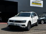 Volkswagen Tiguan Comfortline 4Motion AHK/ Pano/ Kamera/ACC - Volkswagen Tiguan mit Diesel-Antrieb: Automatik