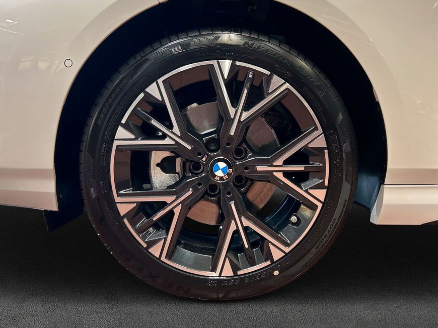 BMW 116 - Bild 8