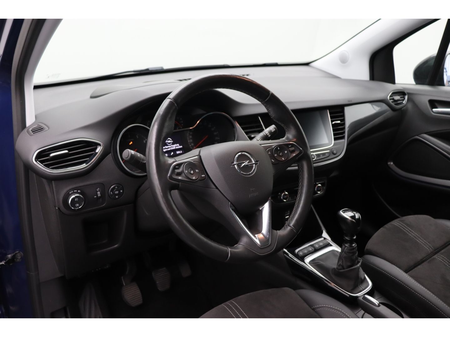 Fahrzeugabbildung Opel Crossland Ultimate 1.2 Totwinkelassistent Alcant