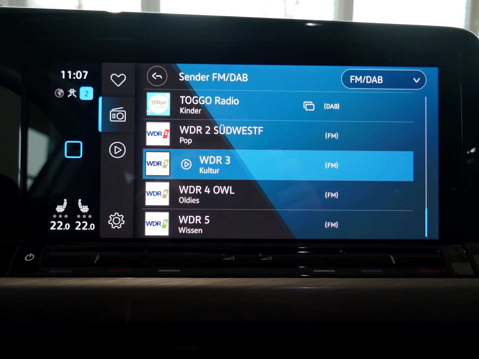 Fahrzeugabbildung Volkswagen Golf VIII Style 1.5 eTSI | LED AHK RFK ACC