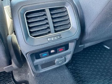 Volkswagen Tiguan - 10
