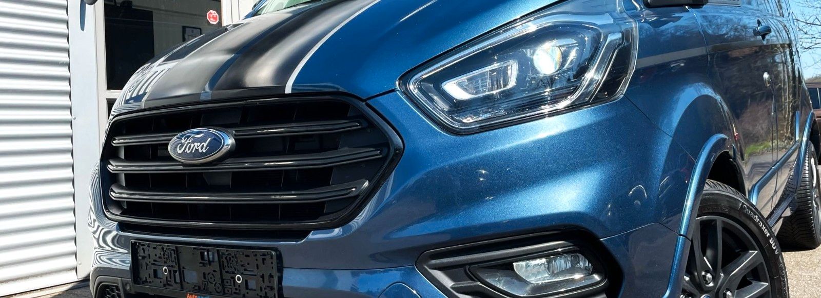 Fahrzeugabbildung Ford Transit Custom 290 SPORT NAVI SITZH AHK tLEDER