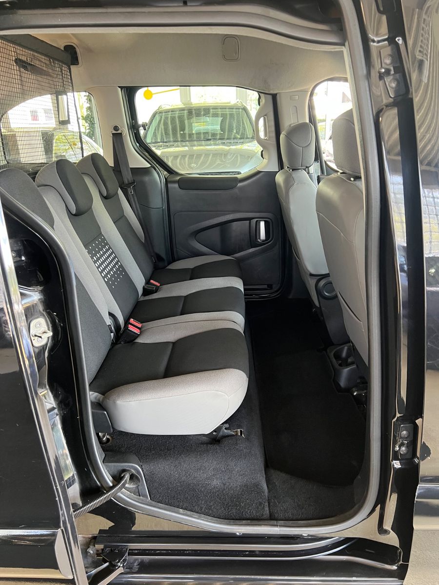 Fahrzeugabbildung Citroën Berlingo 1.6 Kombi Selection