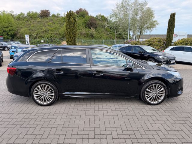 Toyota Avensis Touring Sports Executive
