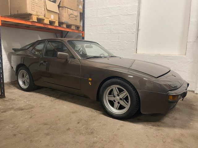 Porsche 944 Targa