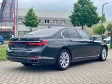 BMW 740 d xDrive Nappa Head up Massage Standheizung - BMW 7er Reihe in Leipzig