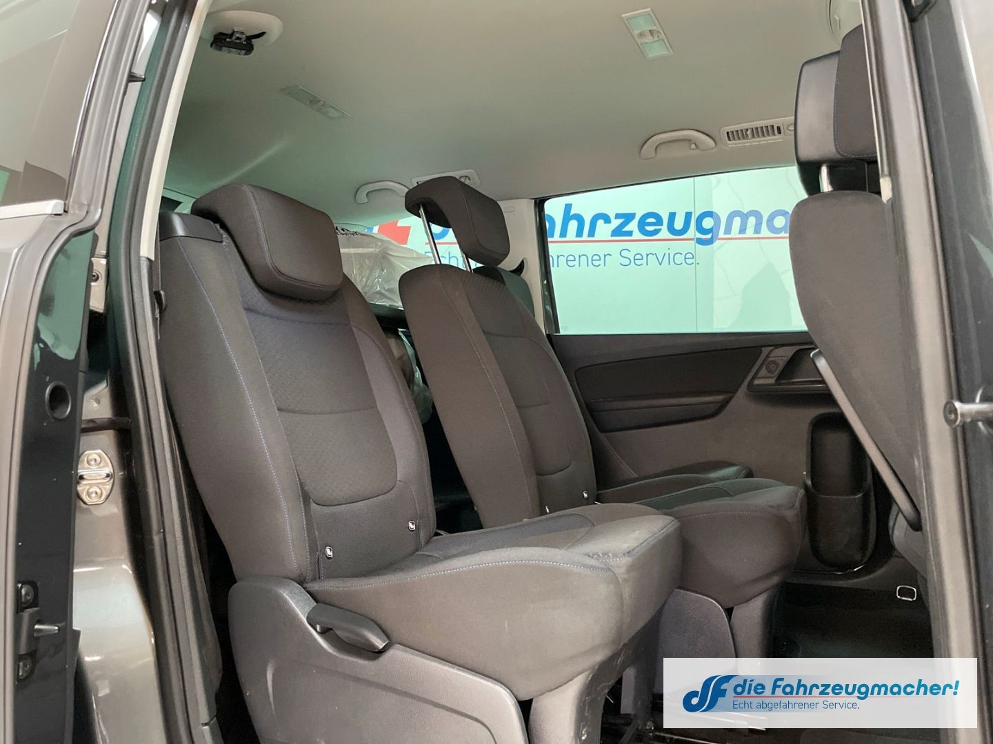 Fahrzeugabbildung Volkswagen Sharan United 2,0TDi 7.Sitzer Navi ACC El. Schie
