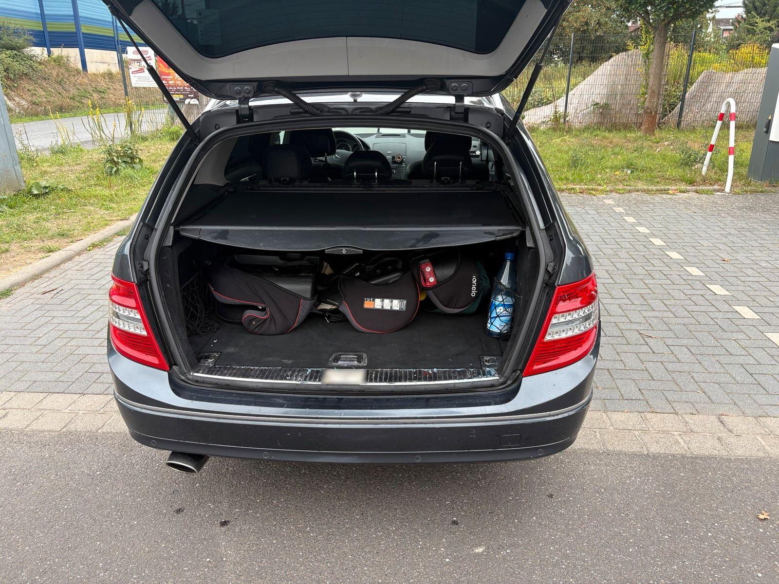 Mercedes-Benz E250 2010 — photo 9