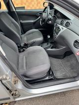 Ford Focus - Ford Focus aus 2004: Kombi