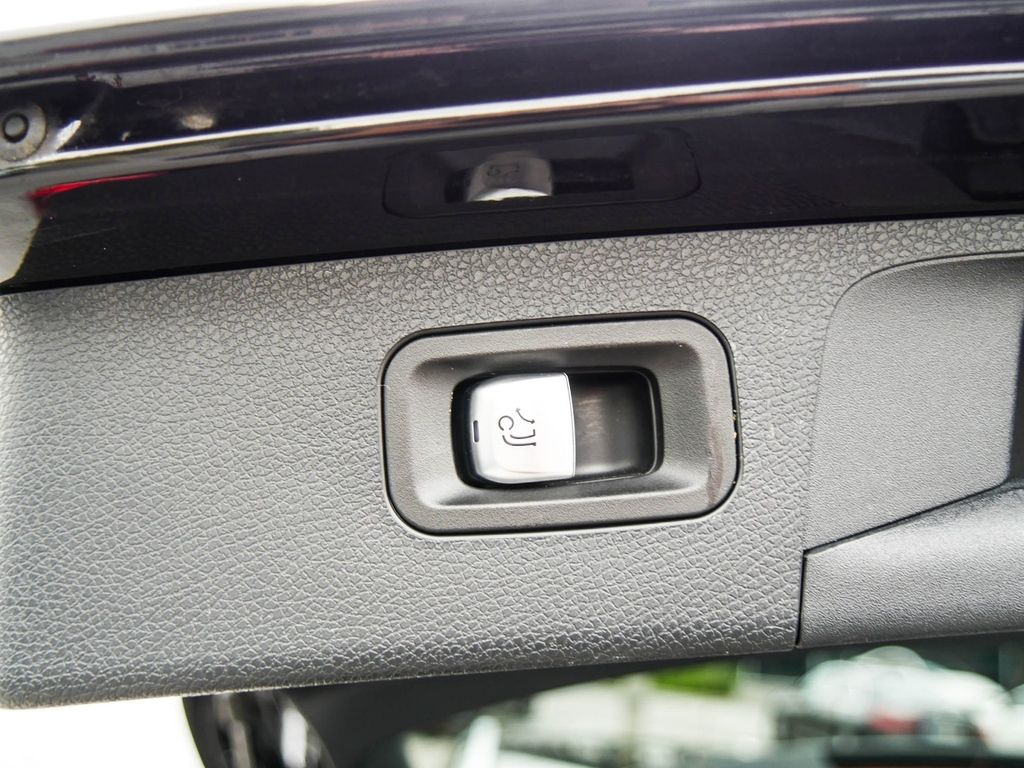 Mercedes-Benz E 300 de T |AMG|DISTR|LED|NAVI|AHK|KAM|MBUX|PTS