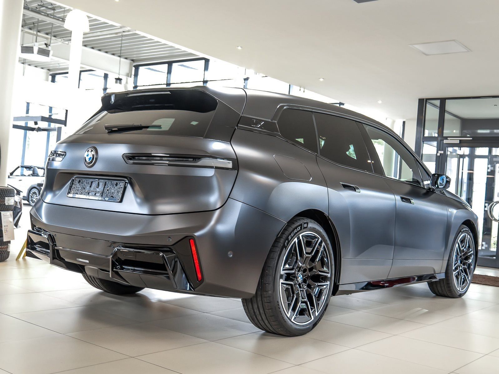 BMW iX - Bild 2