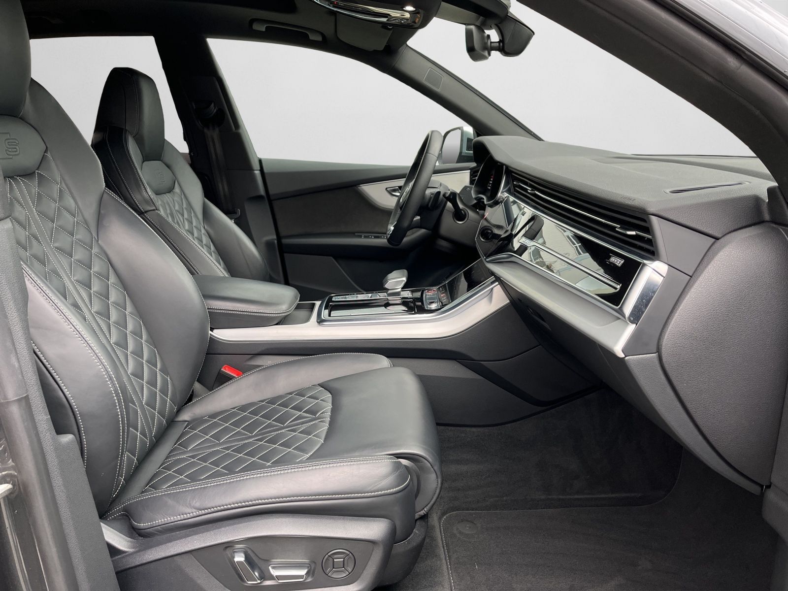 Audi SQ8 - Bild 4