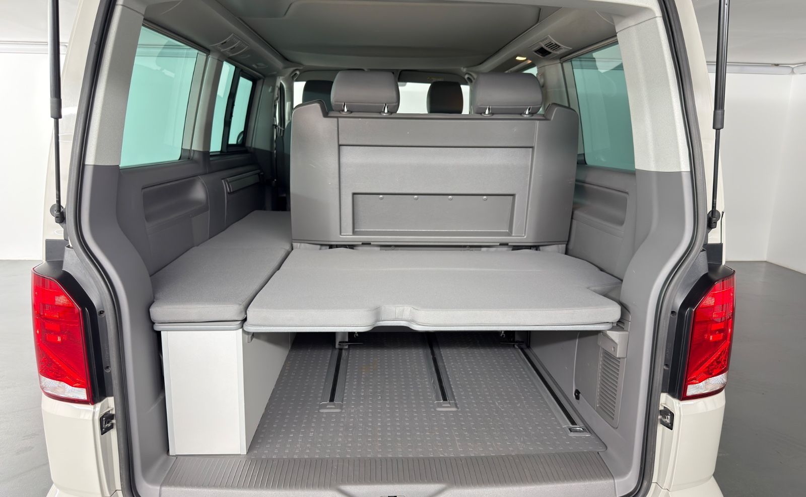 Volkswagen T6.1 California Beach Camper ACC Navi RFK Standh foto 12