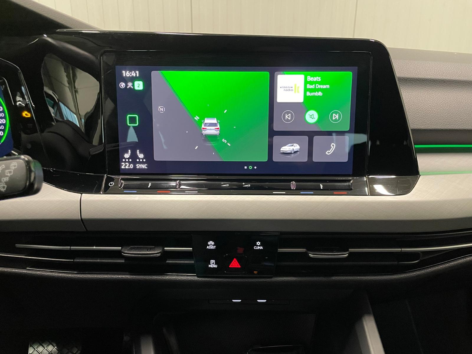 Volkswagen Golf VIII Variant Life 1.0 eTSI DSG RFK NAVI TRA, миниатюра 17
