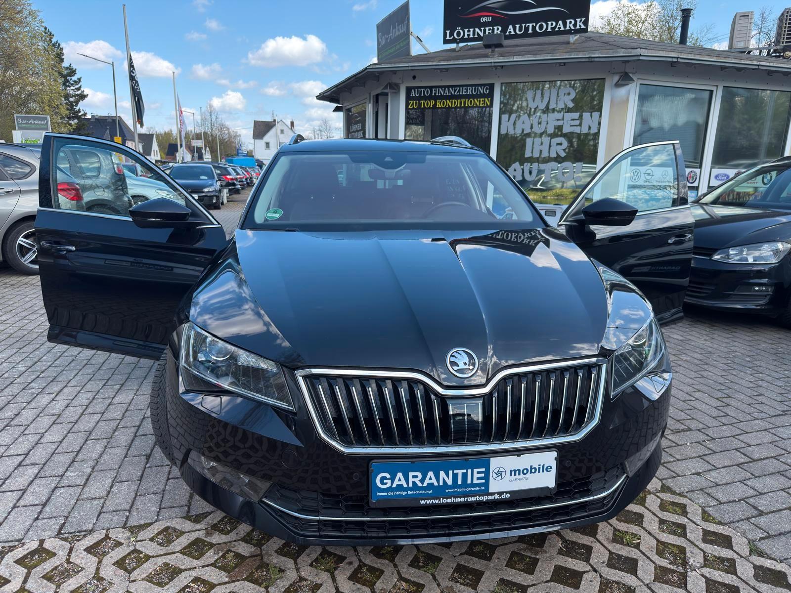 Skoda Superb Combi PremiumEdition ACCLeder SHZ LHZ 4x4