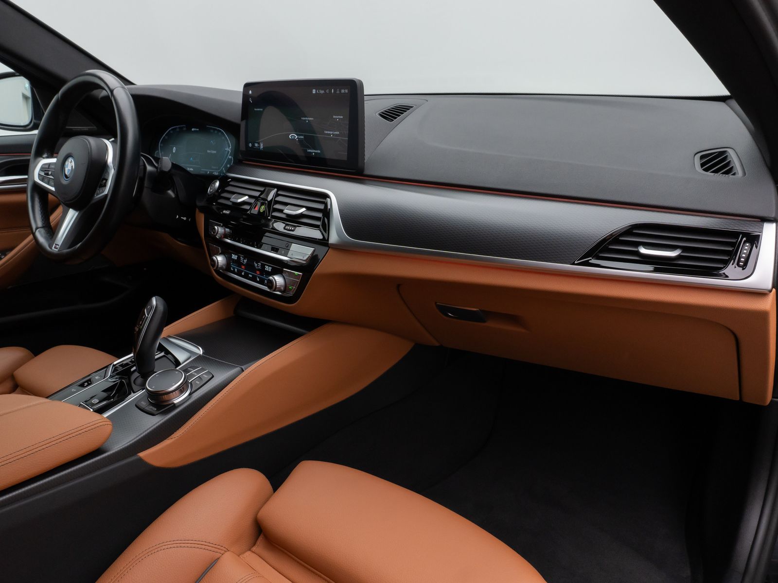 Fahrzeugabbildung BMW 530e xD M Sport Laser 360°HUD DAB H/K Komfort