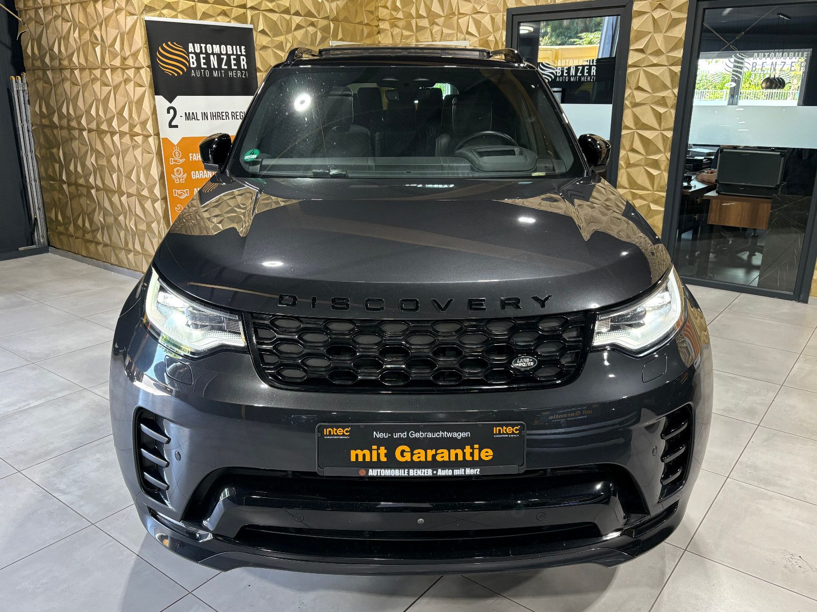 Fahrzeugabbildung Land Rover Discovery 5 R-Dynamic HSE D300 AWD/7-SITZ/PANO/