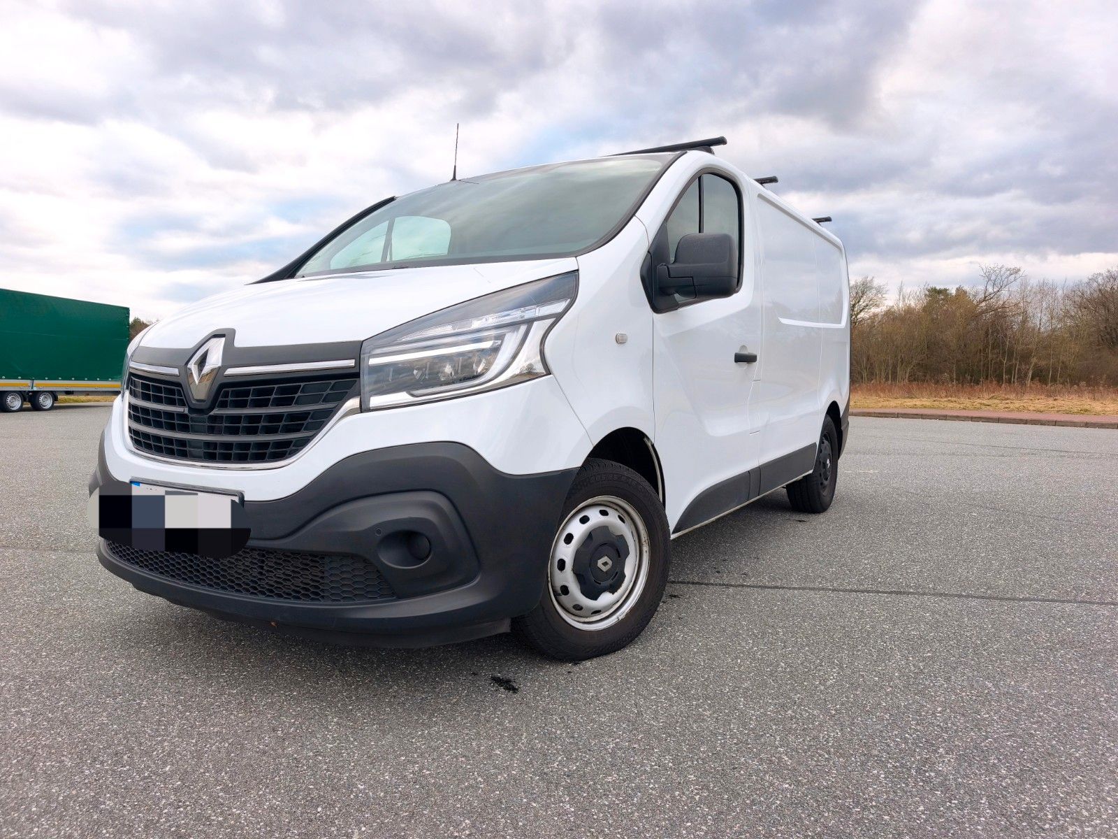 RENAULT Trafic