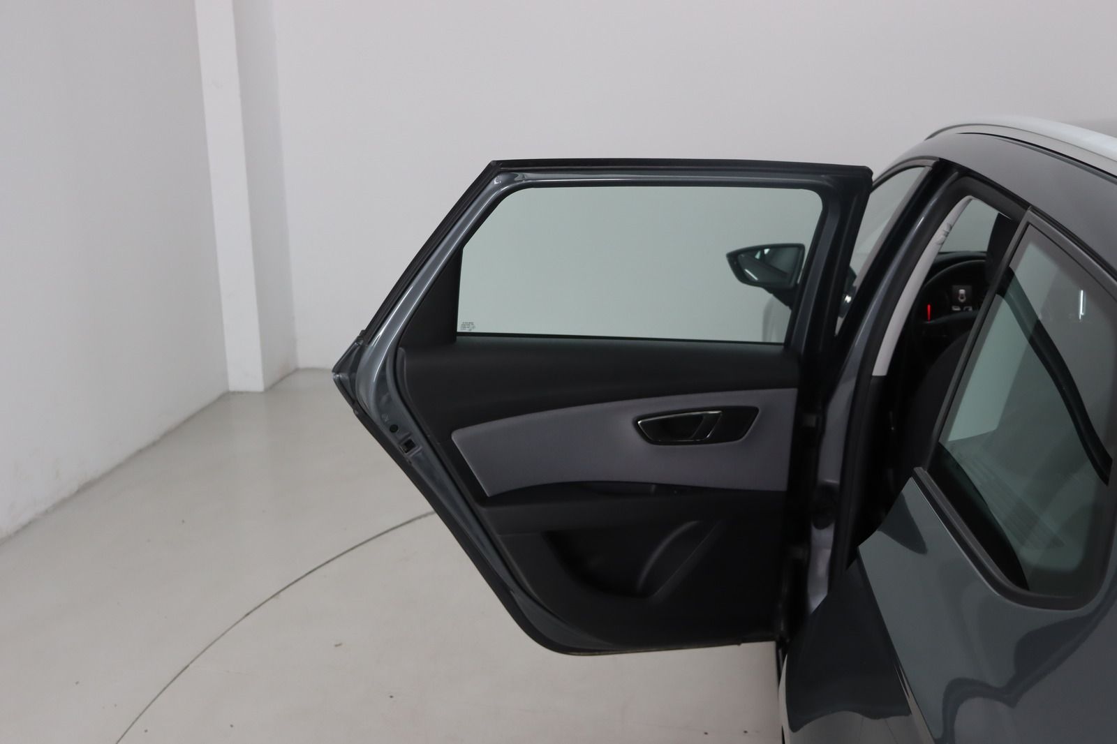Fahrzeugabbildung SEAT Leon ST Stylance * Navi * Sitzhzg. * RFK