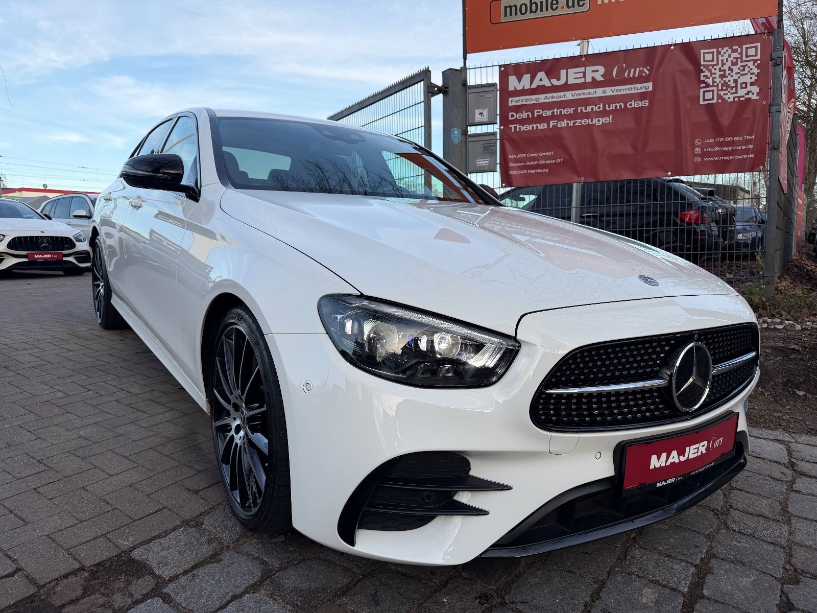 Fahrzeugabbildung Mercedes-Benz E 220d AMG*JUNGE STERNE*MUTLIBEAM*BURMESTER*AHK