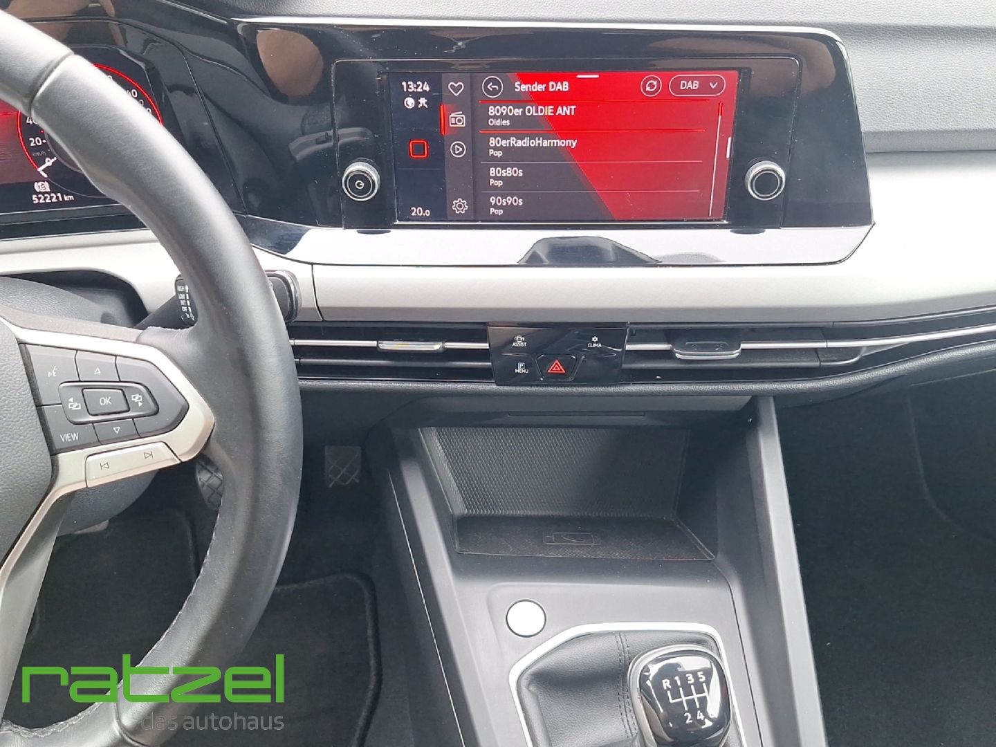 Fahrzeugabbildung Volkswagen Golf Variant VIII Life 1.0 TSI App Connect Klima