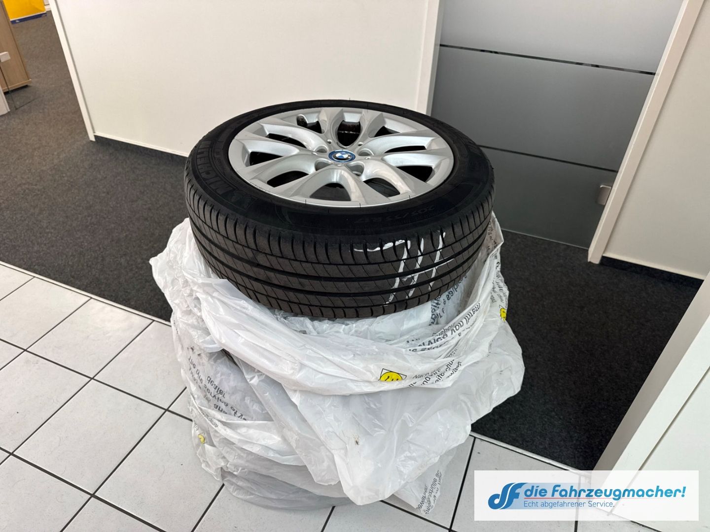 Fahrzeugabbildung BMW 225 xe Advantage Active Tourer 225xe iPerformanc