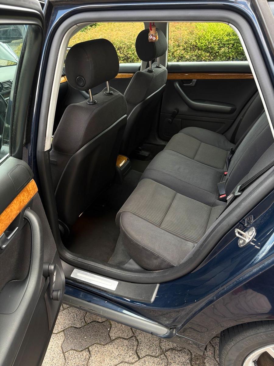 Audi A4 2005 — photo 13
