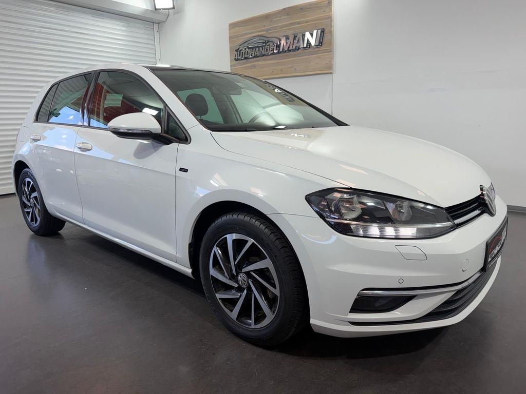 Image of Volkswagen Golf