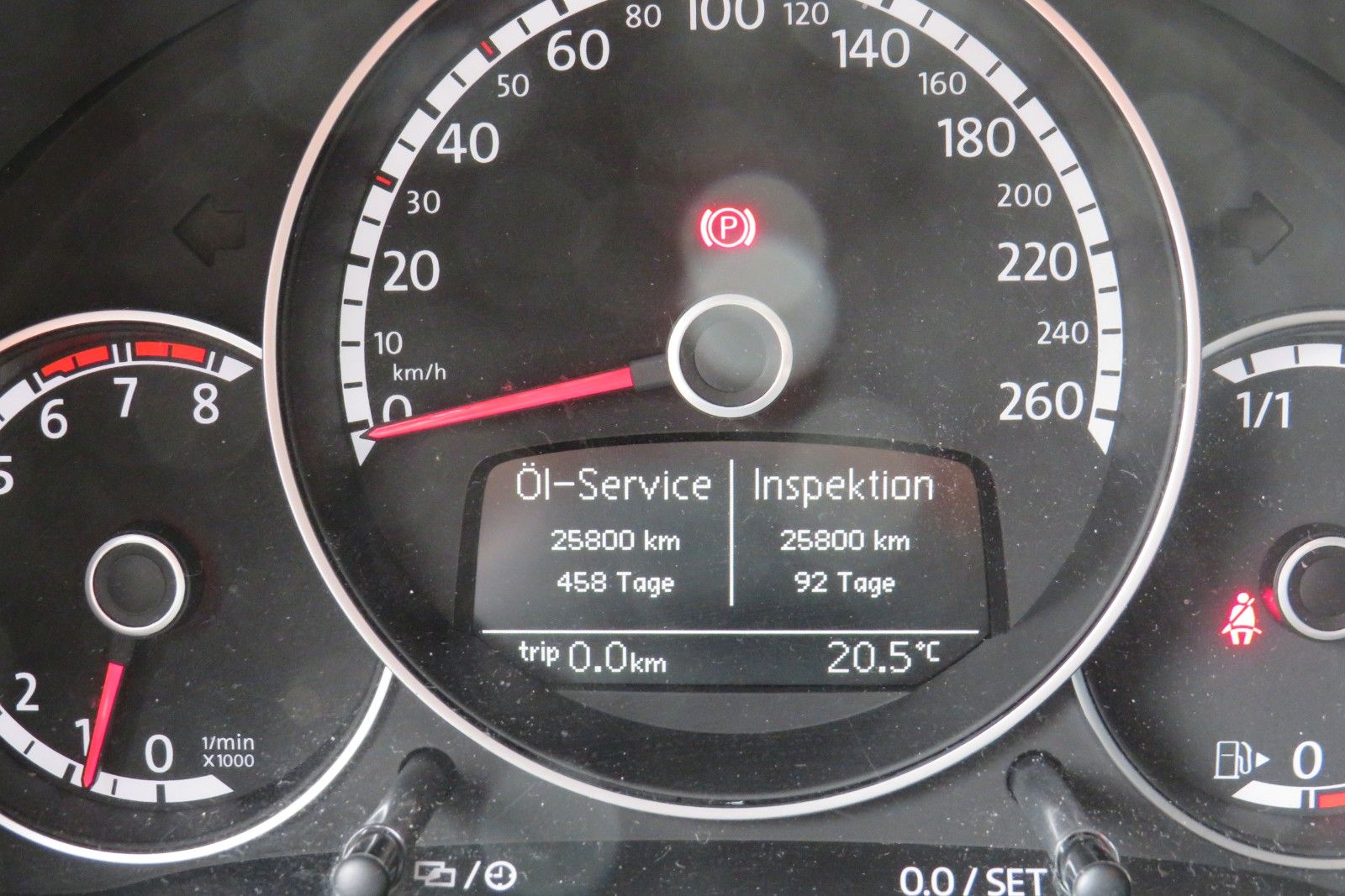 Fahrzeugabbildung Volkswagen Beetle Lim. Club XENON NAVI APP-CONNECT PDC 18`
