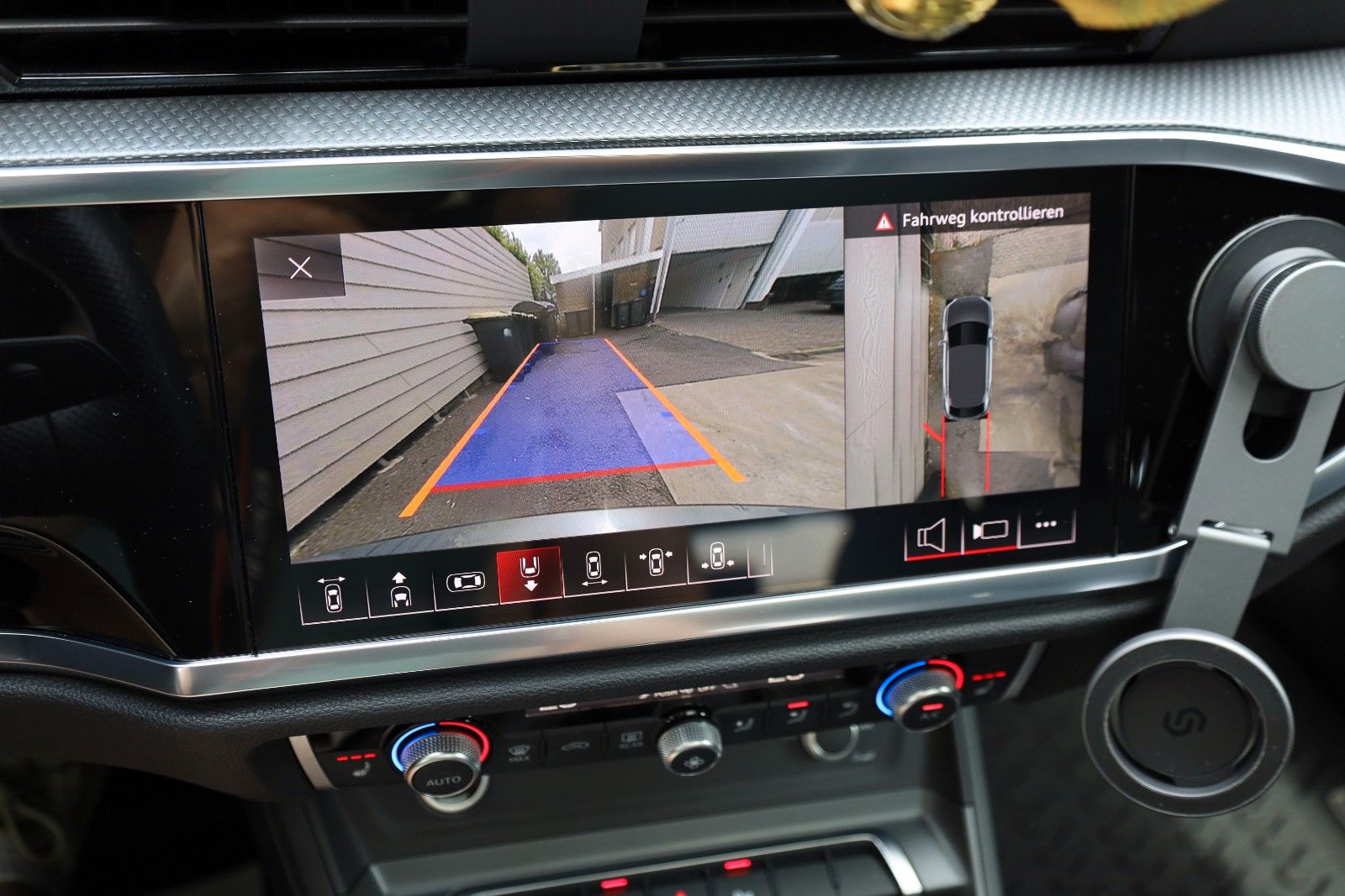 Fahrzeugabbildung Audi Q3 Sportback 35TDI quattro S line B&O,ACC,SD,360