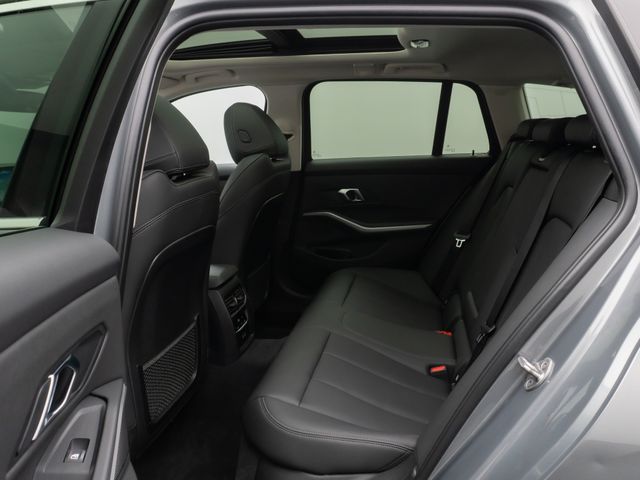 Foto Nummer 25: BMW 320d