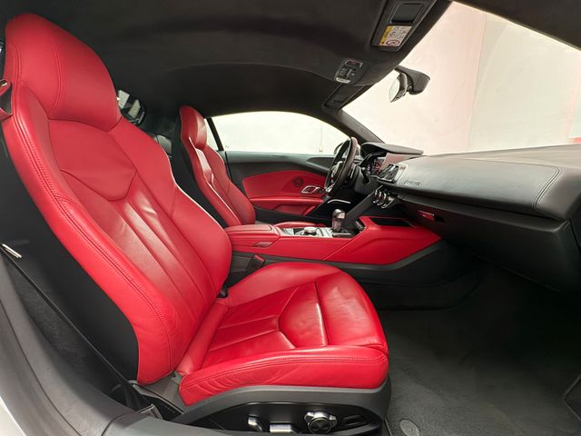Audi R8*Coupe*5.2 FSI V10 Plus*Quattro* Keramik*B&O*