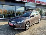 Hyundai i30 CW 1.6 Comfort KLIMA AHK wenig km - Hyundai i30: Cw