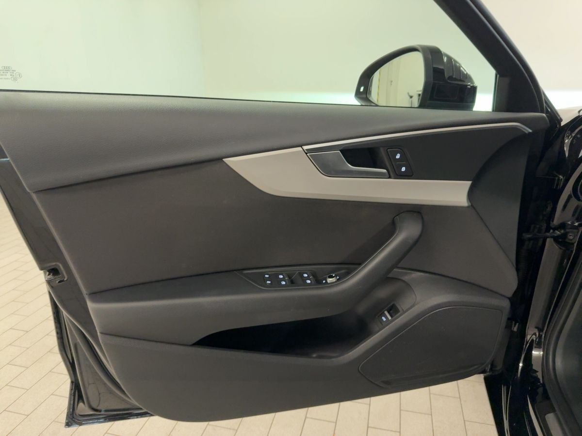Audi A4 - Bild 17