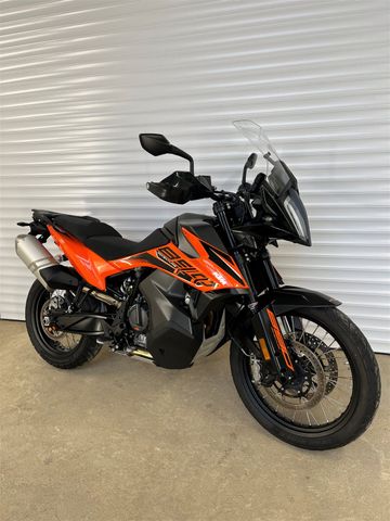 KTM 890 Adventure Top Zustand mit 25mm niedriger