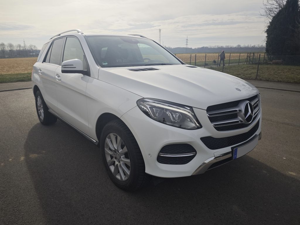 Image of Mercedes-Benz GLE 250