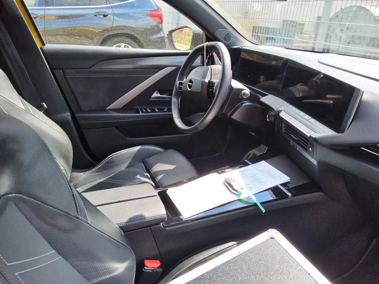 Fahrzeugabbildung Opel Astra L Lim. 1.6 HYBRID GS SPORT NAVI/360°/SPORT