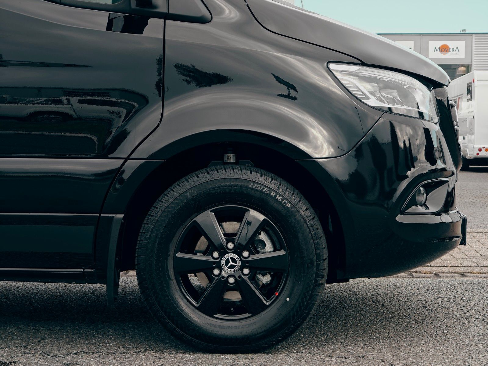 Fahrzeugabbildung HYMER / ERIBA / HYMERCAR B - KLASSE ML T 780 BLACKLINE