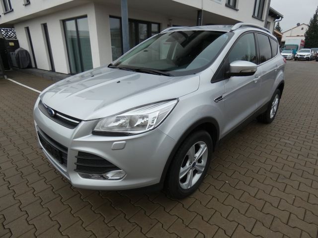 Ford Kuga 1,5 EcoBoost 110kW Alu klimaautomatik AHK