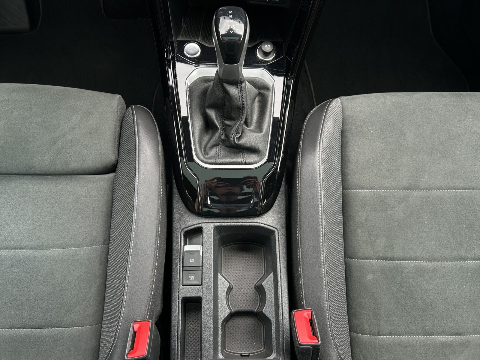 Fahrzeugabbildung Volkswagen T-Roc TDI Style DSG Matrix Navi ACC RFK Pano SHZ