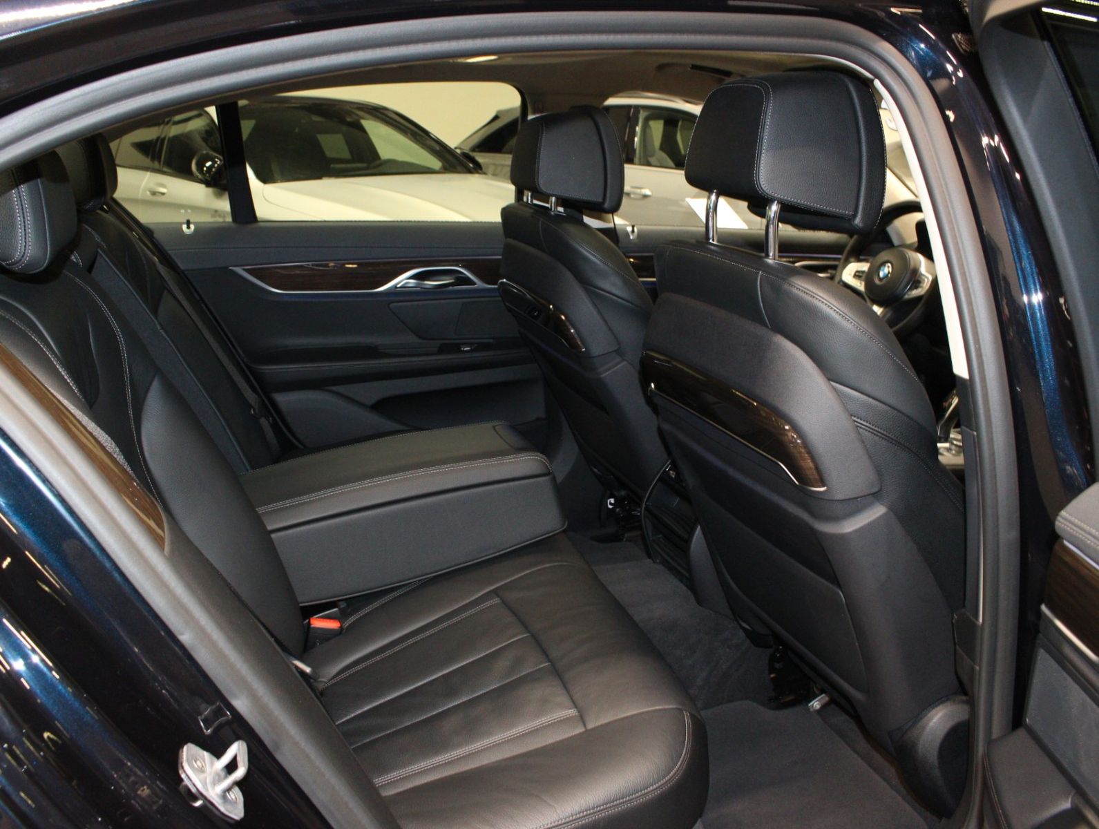 Fahrzeugabbildung BMW 730d*M-Sport Paket*Hud*Standh.GSD.Massagesitze