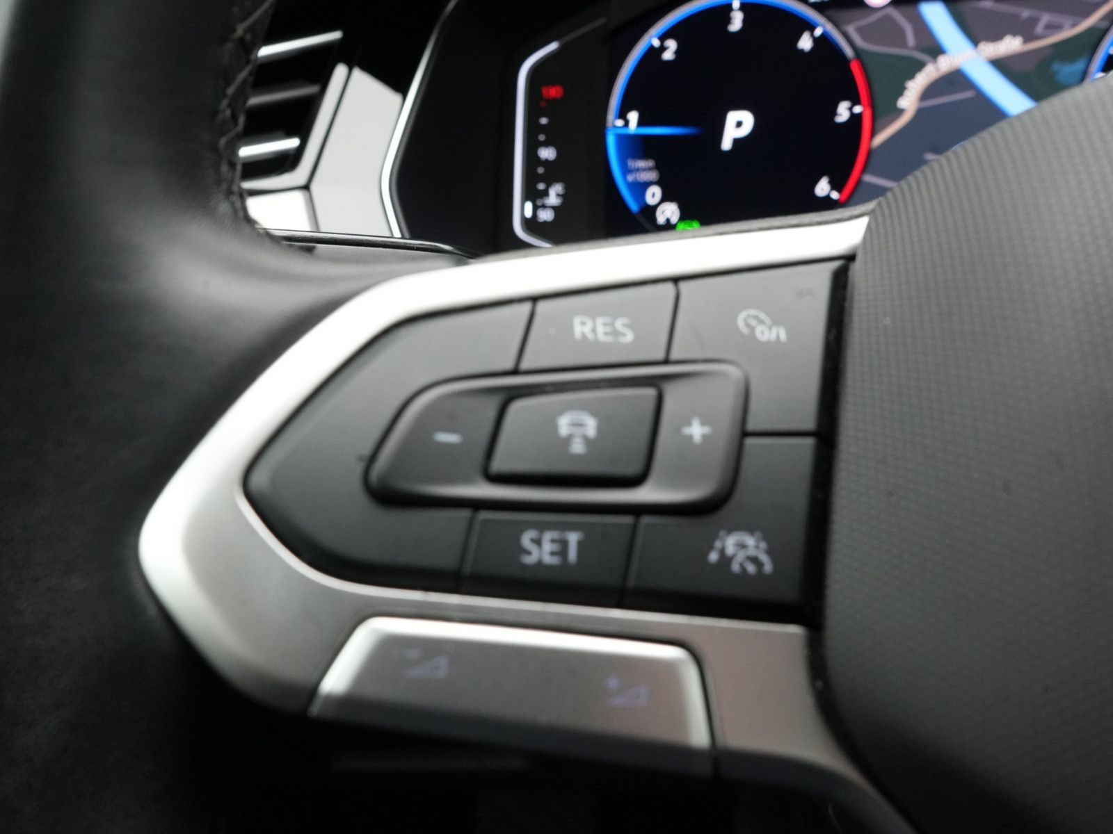 Volkswagen Passat Variant - Bild 14