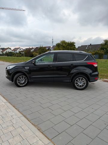 Ford Kuga 1,6 EcoBoost 2x4 110kW Titanium TÜV NEU