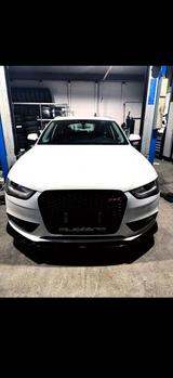 Audi A4 2.0 TDI 140kW S line Avant S line RS4 Optik - Audi A4: RS