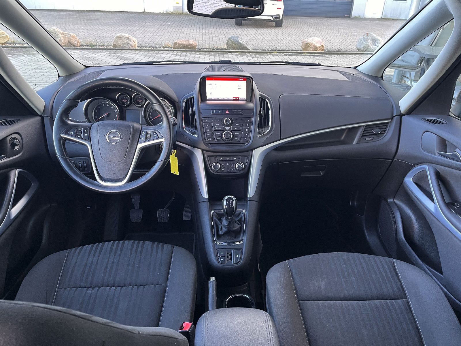 Fahrzeugabbildung Opel Zafira C Tourer Edition 7 Sitzer